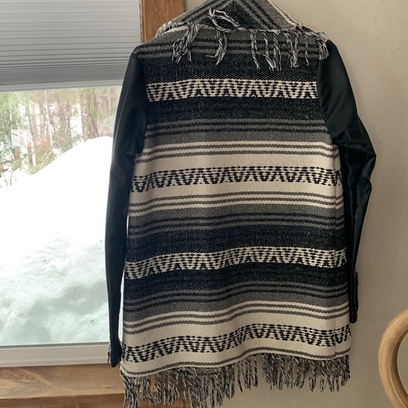 RVCA jacket - Picture 3 of 5